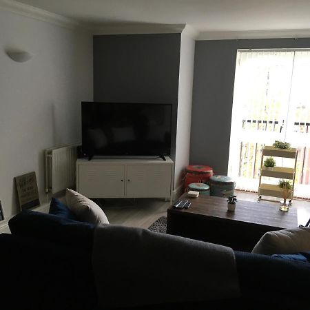 Apartmán Godwin Court 21 Swindon Exteriér fotografie