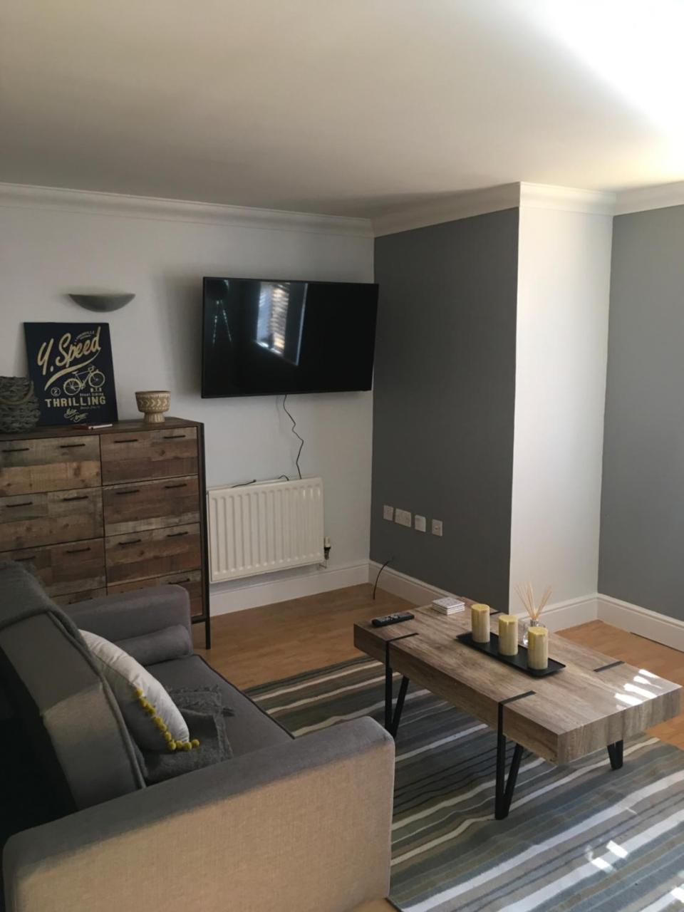 Apartmán Godwin Court 21 Swindon Exteriér fotografie