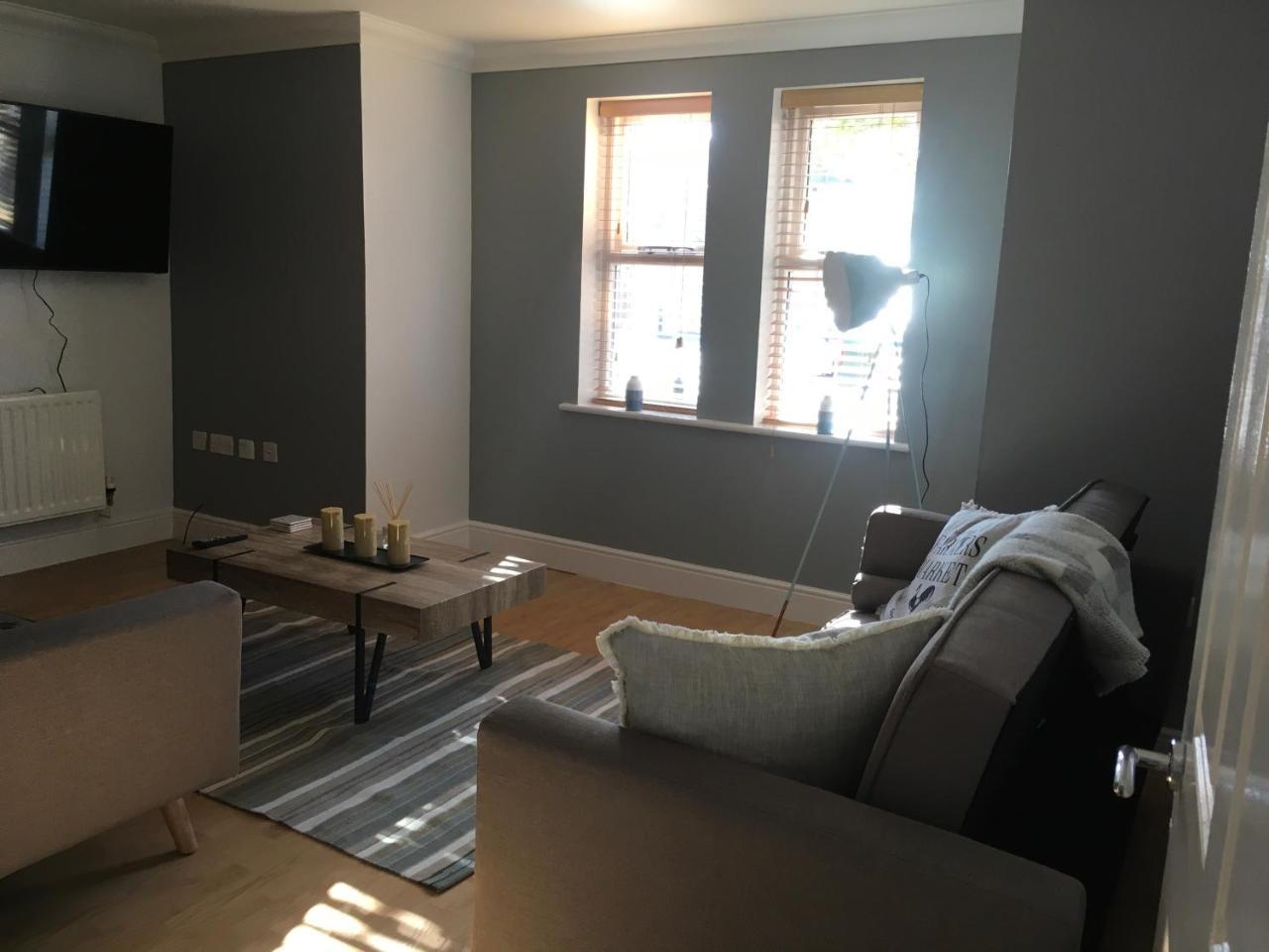 Apartmán Godwin Court 21 Swindon Exteriér fotografie