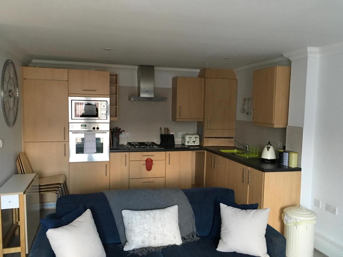 Apartmán Godwin Court 21 Swindon Exteriér fotografie